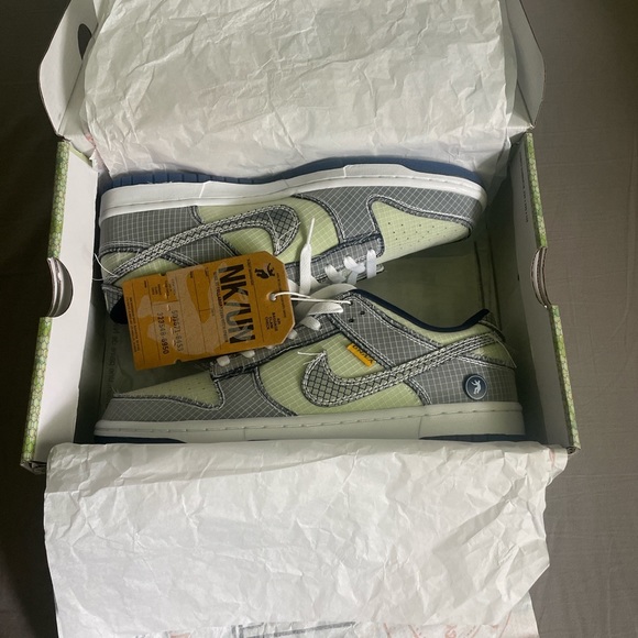 [SOLD] Nike x Union LA ‘Passport Pack’ Pistachio Dunk Low - Picture 5 of 6